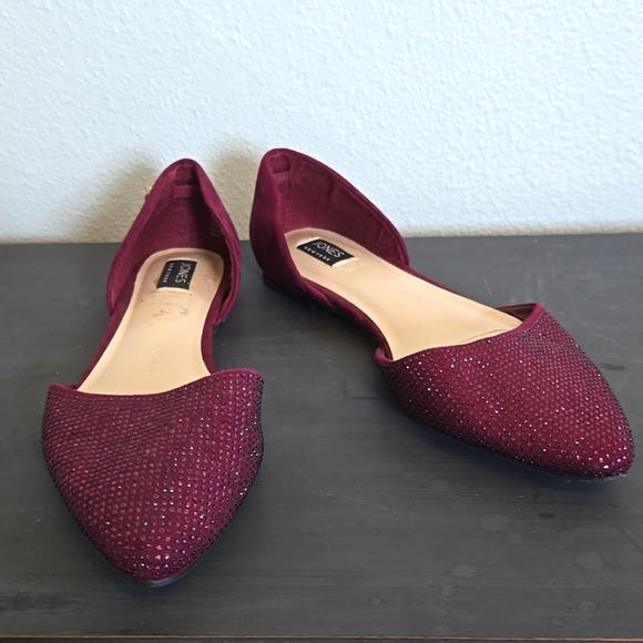 Jones New York Burgundy Sparkly Flats Size 8.5 - Picture 1 of 9